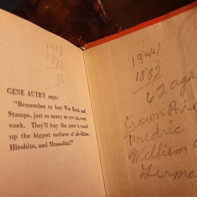 Lot 70: Vintage The Better Little Book GENE AUTRY and the GUN-SMOKE RECKONING