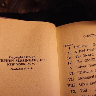 Lot 74: (2) Vintage The Better Little Book Western Selection
