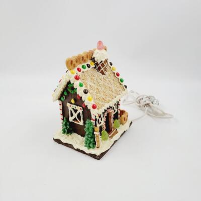 HOLIDAY LIGHT UP GINGERBREAD HOUSE