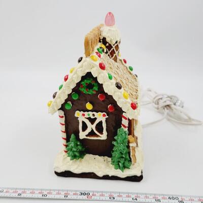 HOLIDAY LIGHT UP GINGERBREAD HOUSE