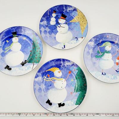 HOLIDAY ONEIDA SNOWMAN STONEWARE DESSERT/ SALAD PLATES 4 PC