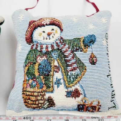2 LONGABERGER CHRISTMAS TAPESTRY ORNAMENTS / DOOR HANGERS