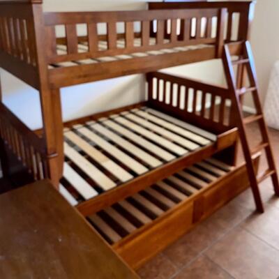 Solid oak queen bunkbed w/ full top bunk and twin trundle
