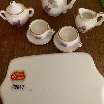 Lefton miniature tea set nice condition