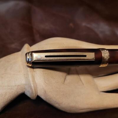 Lot 85: Vintage SCHEAFFER Red Marble Tone Fountain Pen