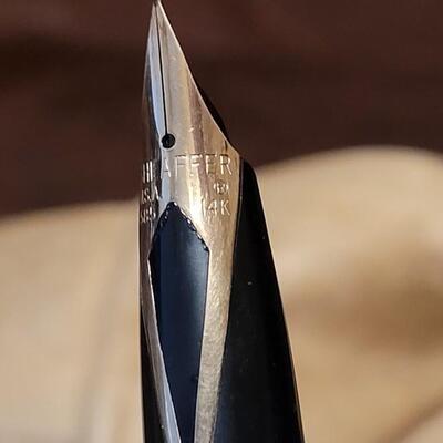 Lot 87: Vintage SCHEAFFER Fountain Pen with 14k Gold Nib