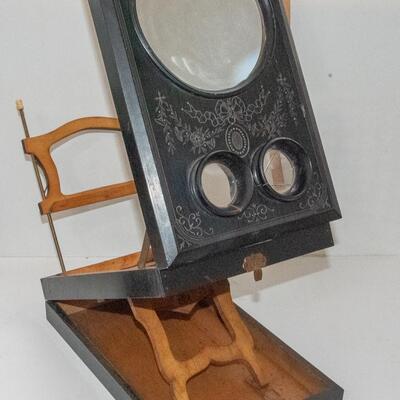 LARGE EBONIZED FRENCH STEREO GRAPHOSCOPE