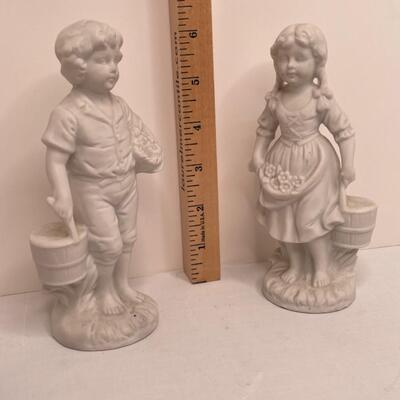 2 Porcelain Statues And 2 English miniature statues