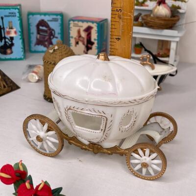 All types of Miniature Pieces