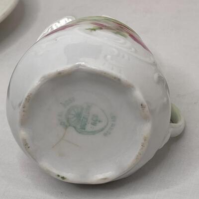 Plates, sugar bowl, bird bowl