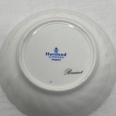 Plates, sugar bowl, bird bowl