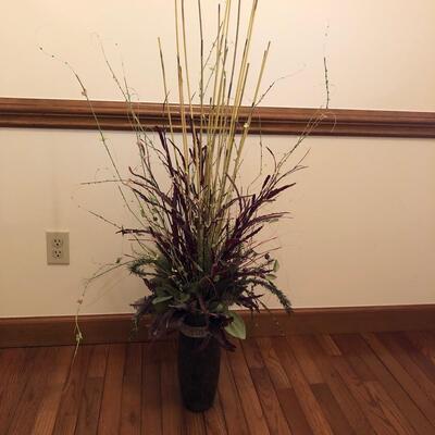 Green Vase Floral Arrangement (DR - KM)