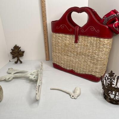 Purse and scarf, crown, pipe, brass, candle holder, form, metal vase, Metal hanging bird