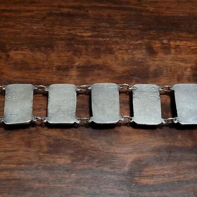Lot 97: Vintage Pre-1948 Large Mexican Silver & Amethyst Bracelet