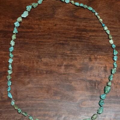 Lot 104: Vintage 32" Hand Knotted Turquoise Necklace