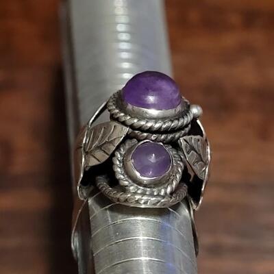 Lot 110: 1940's Mexican Sterling & Amethyst Poison Ring