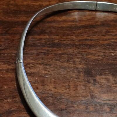 Lot 112: Vintage TAXCO Hinged Sterling & Lapis Necklace and Bracelet Set