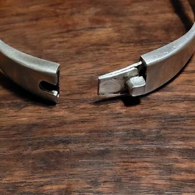 Lot 112: Vintage TAXCO Hinged Sterling & Lapis Necklace and Bracelet Set