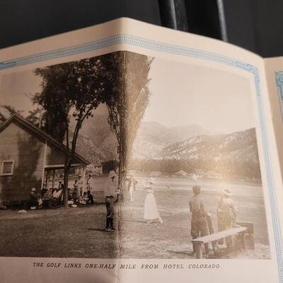 Lot 124: (2) Antique Advertising GLENWOOD SPRINGS Travel Brochures