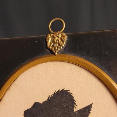 Lot 138: (2) Antique Silhouette Hanging Framed Fine Art 6.5" x 5.5"