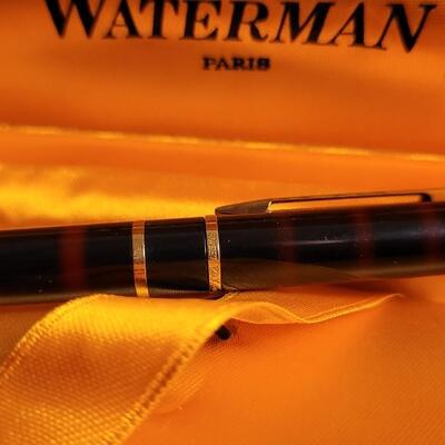 Lot 141: Vintage WATERMAN Made in France Fountain Pen w/ Case