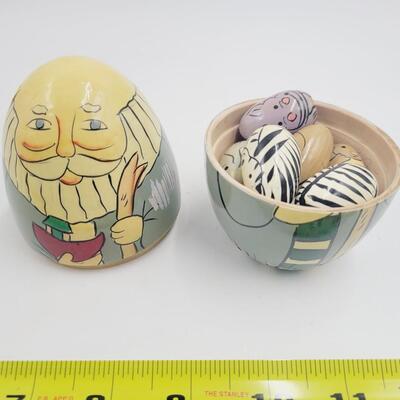 MATRYOSHKA STYLE NOAHS ARK WOODEN COLLECTABLE