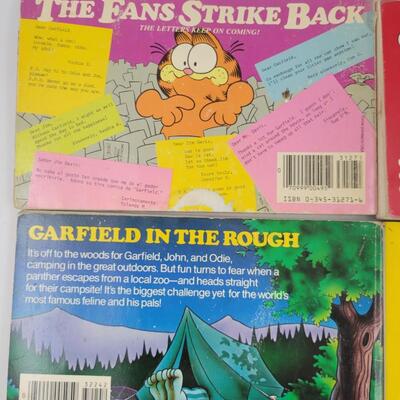VINTAGE GARFIELD & HEATH CLIFF BOOK BUNDLE