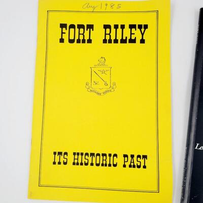 FORT RILEY & FORT HAYS INFORMATION PAPERBACK BOOKS