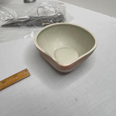 5 pc lot misc kitchen items