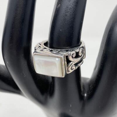 STERLING 925 & MOTHER OF PEARL ORNATE RING FROM THAILAND - SIZE 6