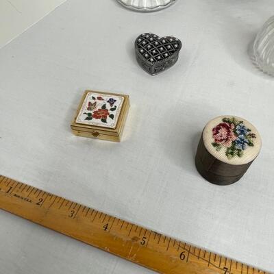 Trinket boxes, perfume holder, talcum shaker, purse, perfumes