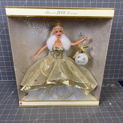 Barbie Doll 2000 Special Edition Celebration 2000