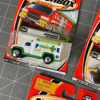 Matchbox Cards New on the card Emergency Vehicles 