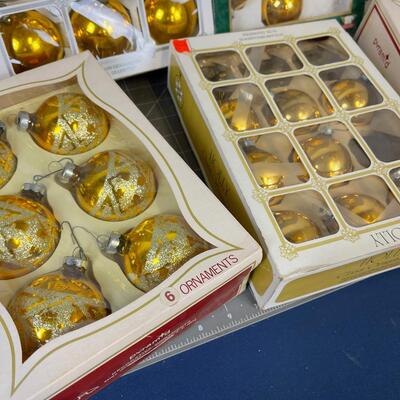 GOLD GLASS Christmas Ornaments 