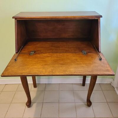 Queen Anne Drop Top Desk with Inlaid Design
