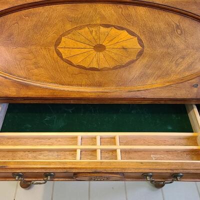 Queen Anne Drop Top Desk with Inlaid Design