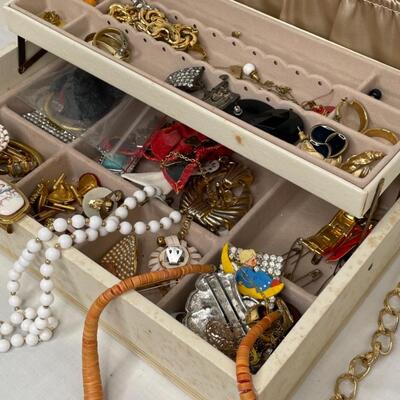 Jewelry box, storage box, jewelry