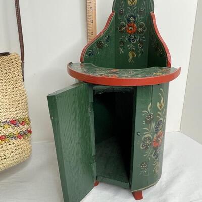 Green box, purse