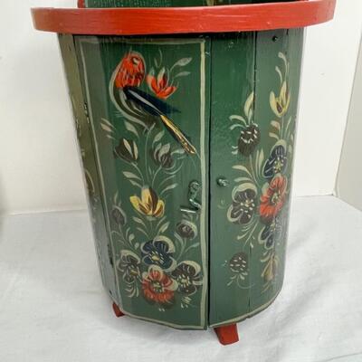 Green box, purse