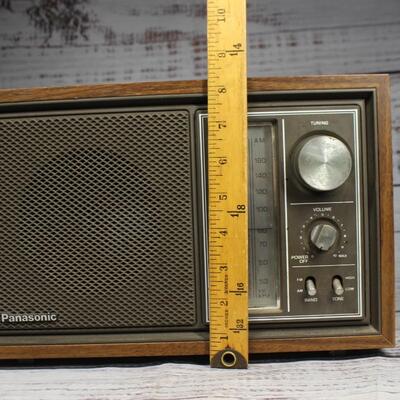 Vintage Made in Japan Panasonic AM/FM Radio