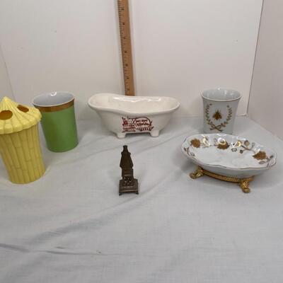 Bathroom items and brass Priest brass miniature