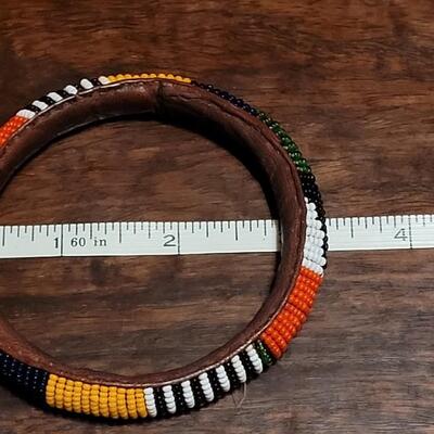 Lot 161: Native American Hand Beaded Bangle Bracelet