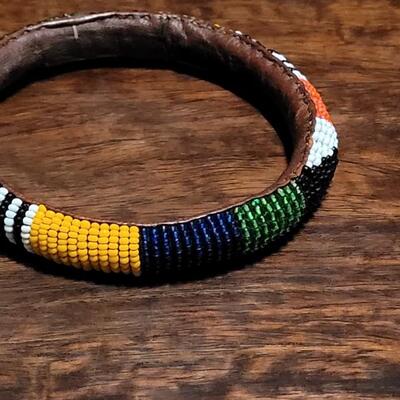 Lot 161: Native American Hand Beaded Bangle Bracelet