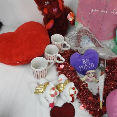 19+ Valentines Day Decor: Heart & XO Pillows, Valentines Tree, Heart Mugs