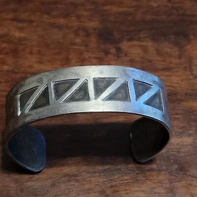 Lot 168: Vintage Modernist Inlay Sterling Cuff Bracelet