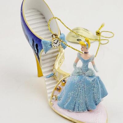 BRADFORD EXCHANGE DISNEY ONCE UPON A TIME SLIPPERS "CINDERELLA & SNOW WHITE" ORNAMENTS