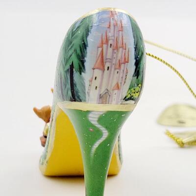 BRADFORD EXCHANGE DISNEY ONCE UPON A TIME SLIPPERS "CINDERELLA & SNOW WHITE" ORNAMENTS