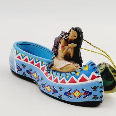 BRADFORD EXCHANGE DISNEY ONCE UPON A TIME SLIPPERS " TIANA & POCAHONTAS" ORNAMENTS