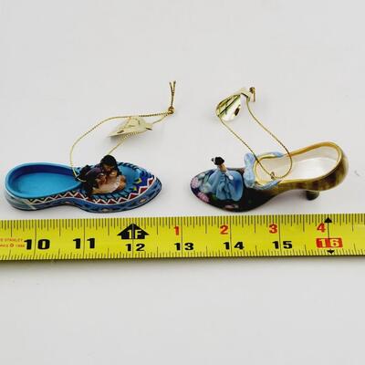 BRADFORD EXCHANGE DISNEY ONCE UPON A TIME SLIPPERS " TIANA & POCAHONTAS" ORNAMENTS