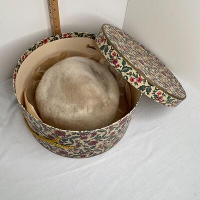 Vintage White/Ivory Mink Hat